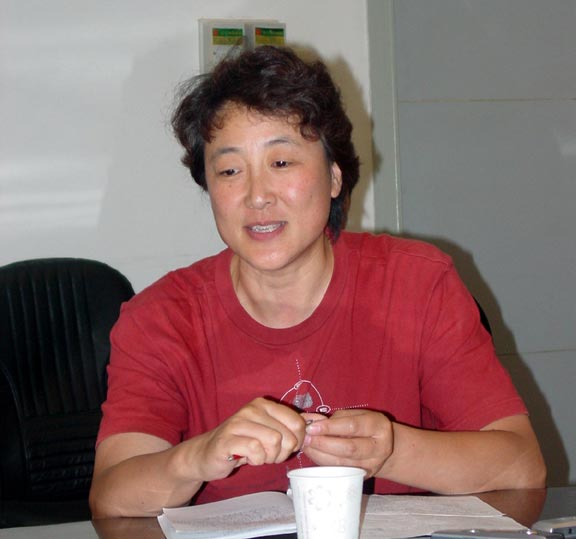 清华美院与山东工艺美院师生畅谈民间艺术的挖