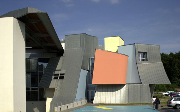 Gehry��Ʒ��Vitra�Ҿ߹�˾�ܲ�_rhzhi.net