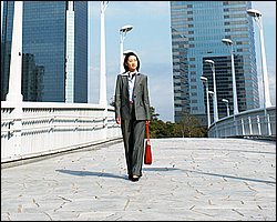 1440workwoman009.JPG