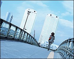 1440workwoman010.JPG