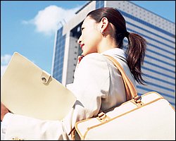 1440workwoman016.JPG