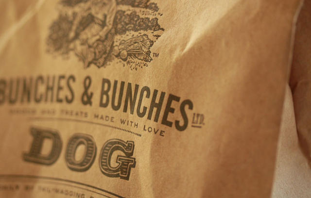 BunchesBunchesDogTreats800px08.jpg