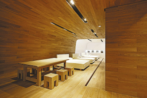 王文亮设计的“可可唛家居美庭旗舰店”。